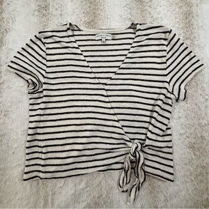 Madewell Texture & Thread Striped Tie Front Top Women’s L Black White